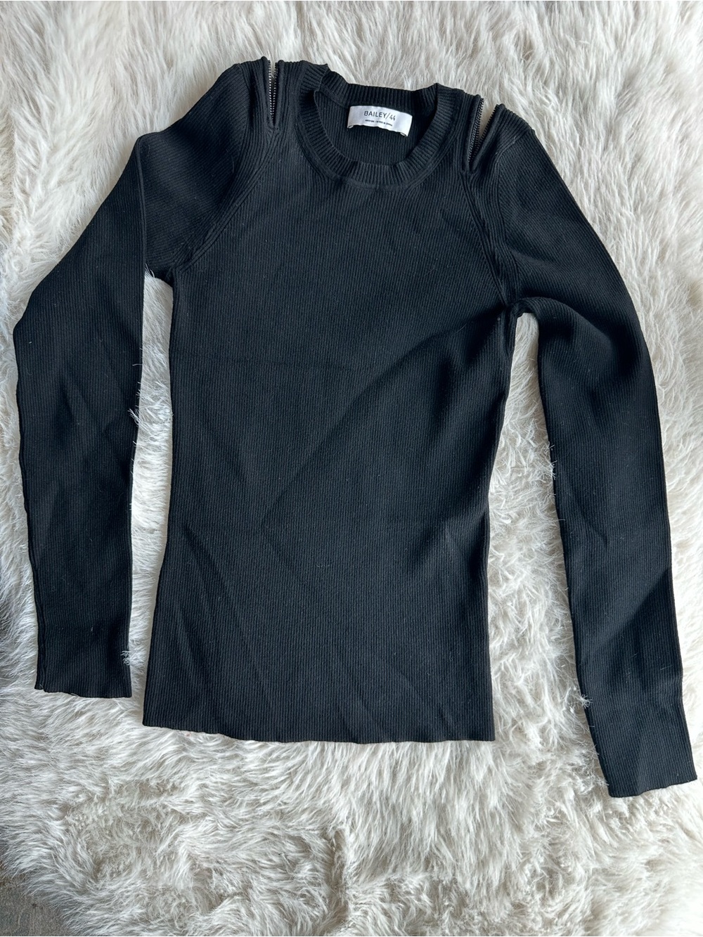 Bailey 44 Black Ribbed Cutout zipper detail Shoulder Long Sleeve Top Medium